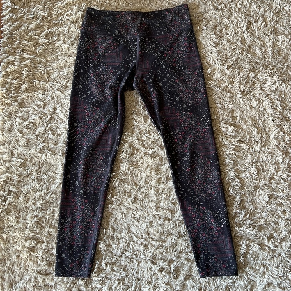 SO Brand Floral Leggings - Lg
